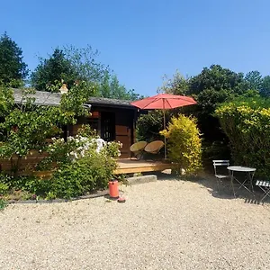 En Pleine Nature Au Bord D'un Etang Chalet Lanvallay